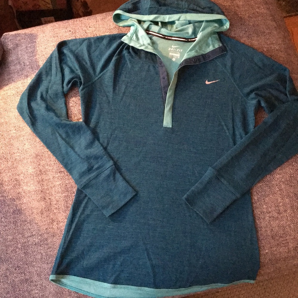 Nike Dri-Fit Hooded Pullover